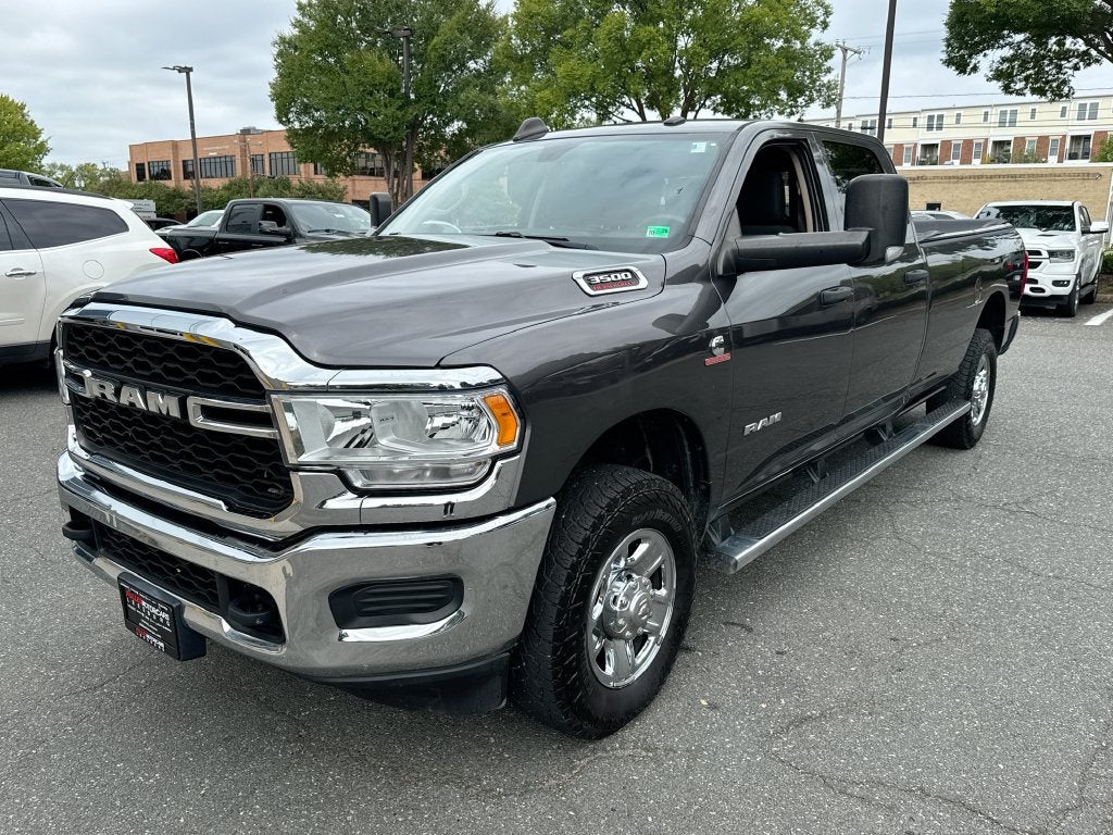 2020 RAM 3500 Tradesman Crew Cab 4X4 Long Box 6.7 L 16 Turbodisiel