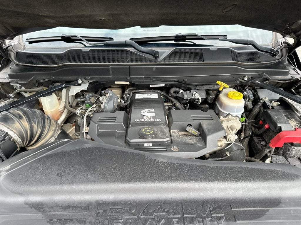 2020 RAM 3500 Tradesman Crew Cab 4X4 Long Box 6.7 L 16 Turbodisiel