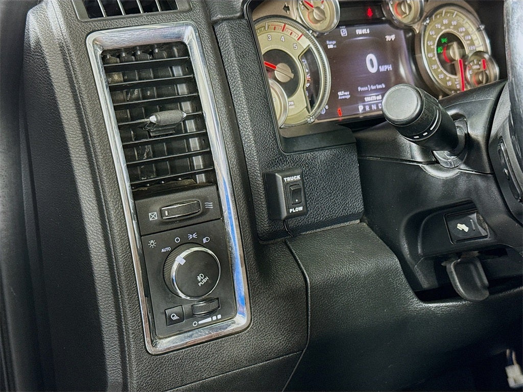 2014 RAM 3500 Laramie Longhorn/With fift wheel