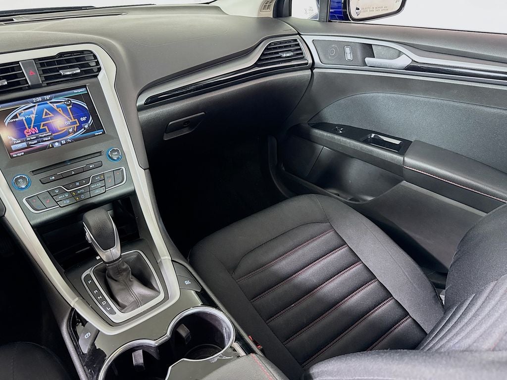 2016 Ford Fusion Hybrid SE