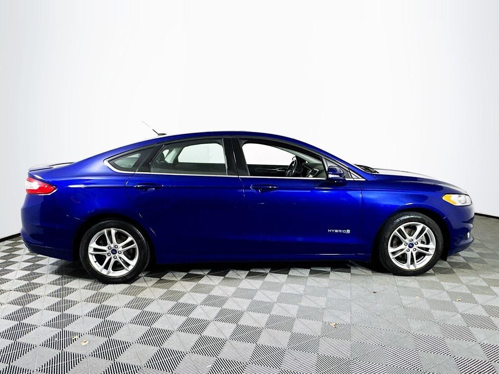 2016 Ford Fusion Hybrid SE