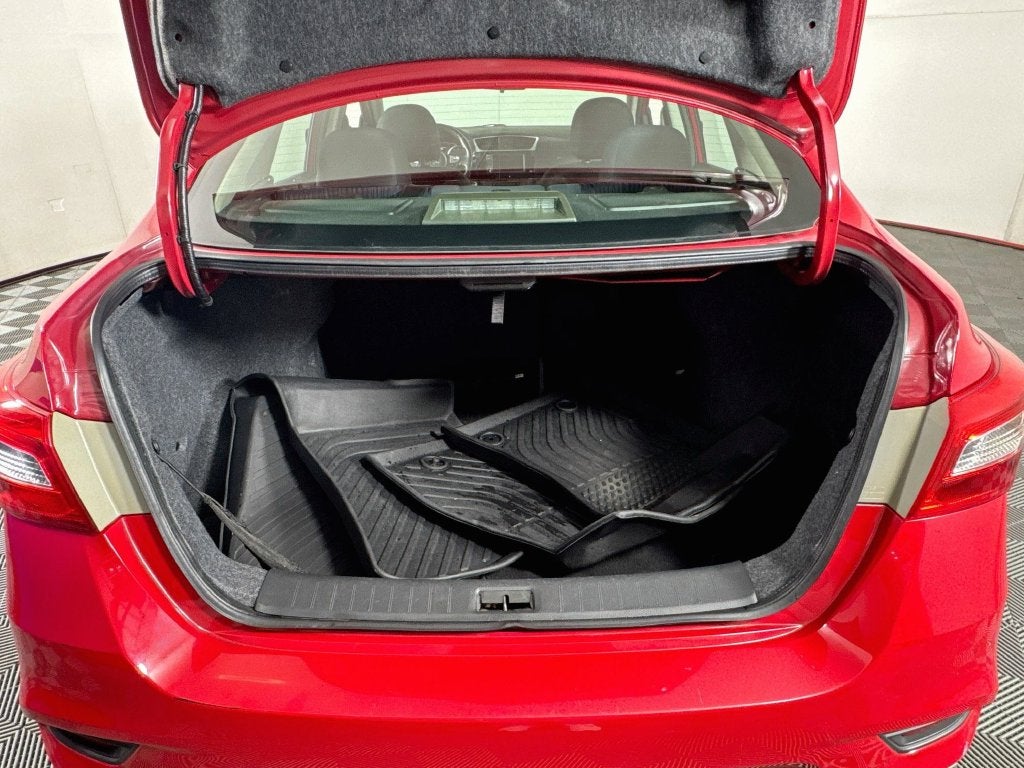 2019 Nissan Sentra SV -CVT