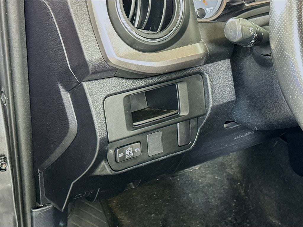 2017 Toyota Tacoma SR5 V6