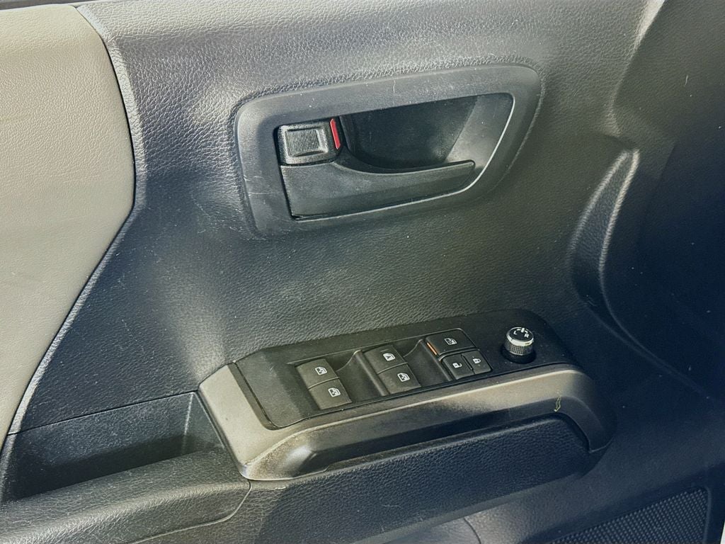 2017 Toyota Tacoma SR5 V6