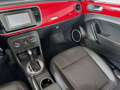 2016 Volkswagen Beetle Convertible 1.8T Denim