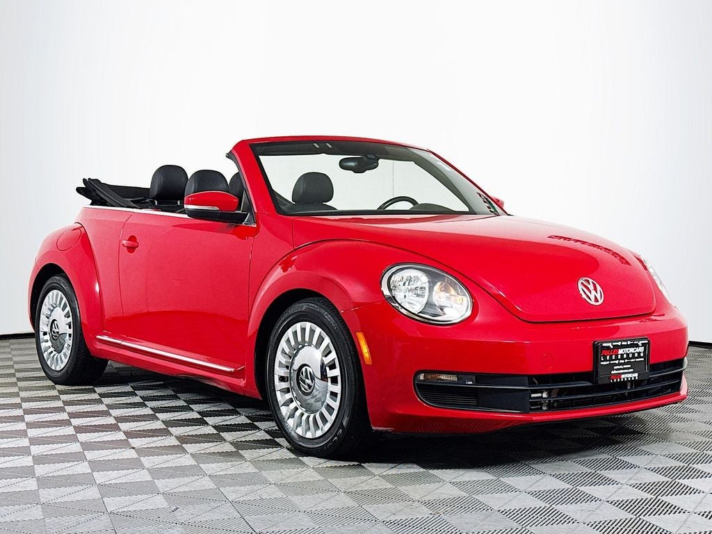 2016 Volkswagen Beetle Convertible 1.8T Denim