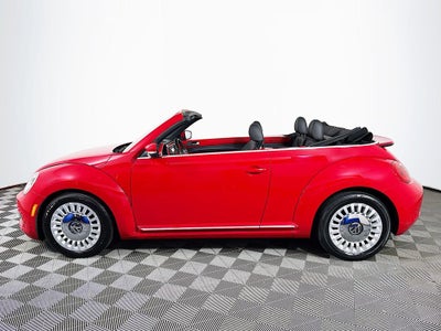 2016 Volkswagen Beetle Convertible 1.8T Denim