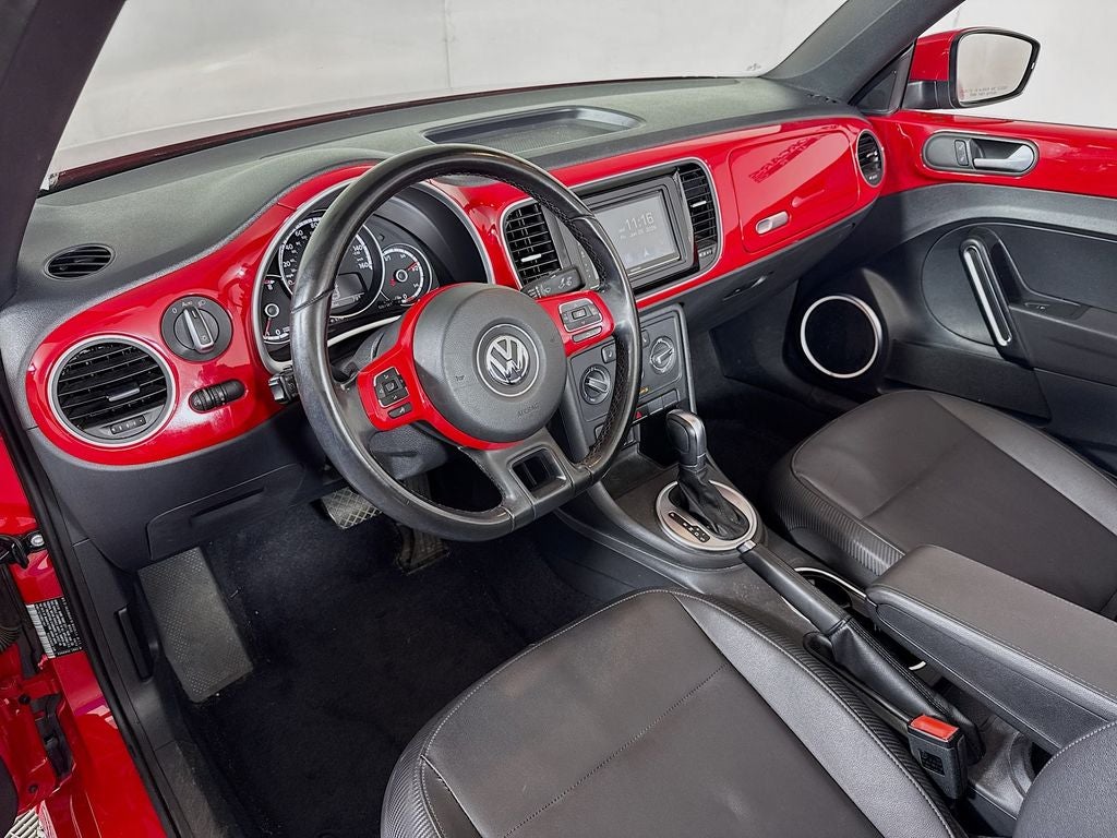 2016 Volkswagen Beetle Convertible 1.8T Denim