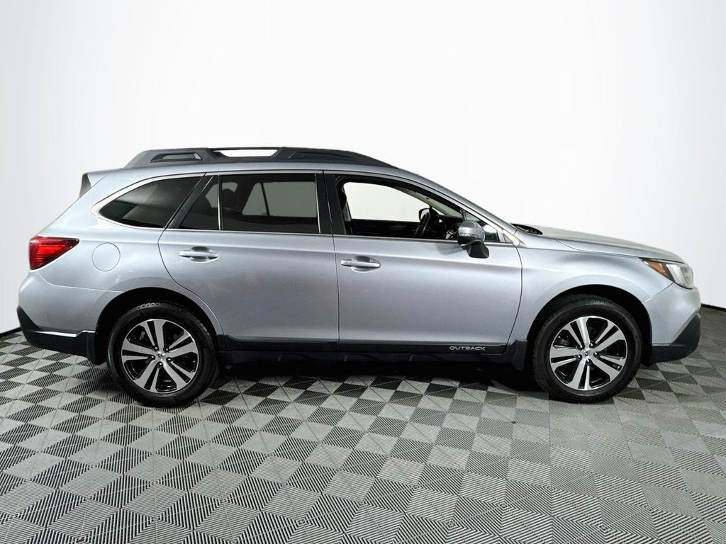 2018 Subaru Outback 2.5i Limited-Populer P ACKAGE #2