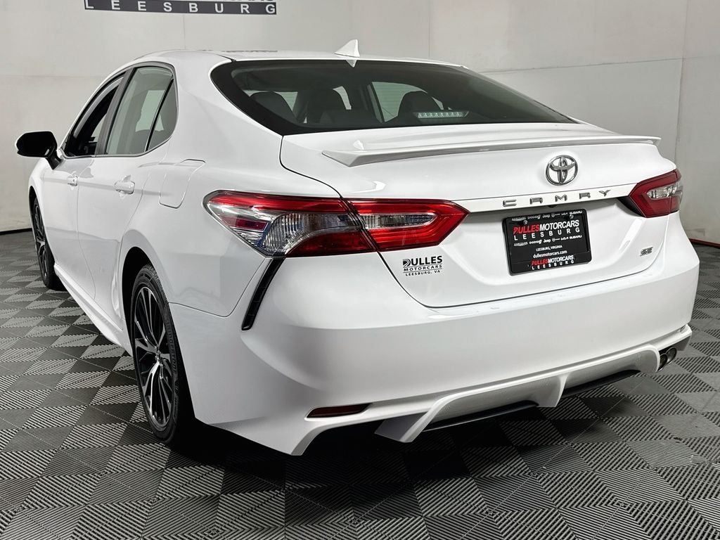 2019 Toyota Camry SE