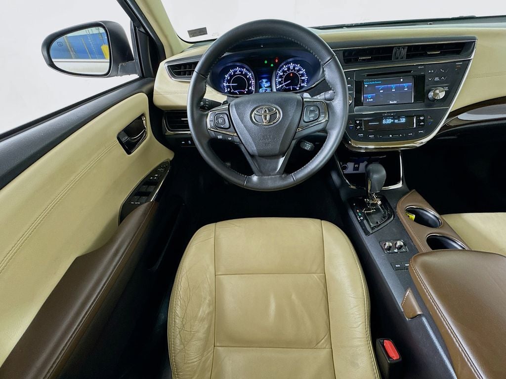 2015 Toyota Avalon XLE Perferred Owners Portfolio