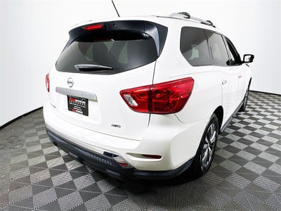 2017 Nissan Pathfinder S