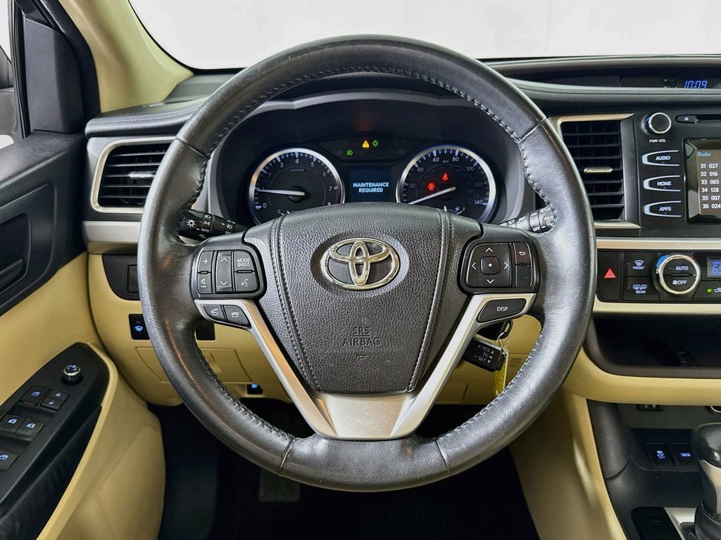 2015 Toyota Highlander LE Plus V6 AWD