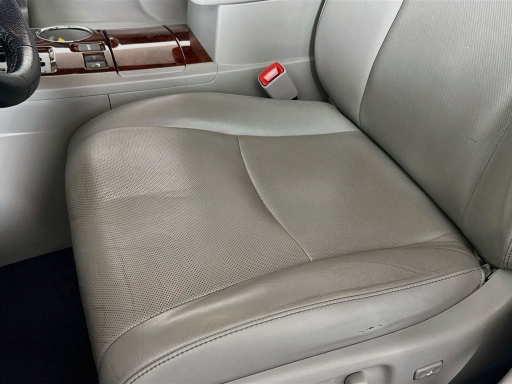 2013 Toyota Highlander Limited Preferred Owner's Portfolio