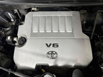 2013 Toyota Highlander Limited Preferred Owner's Portfolio