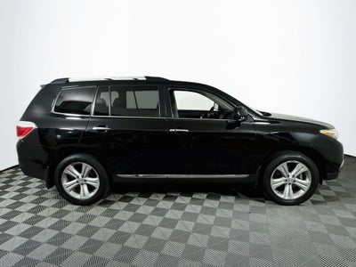 2013 Toyota Highlander Limited Preferred Owner's Portfolio