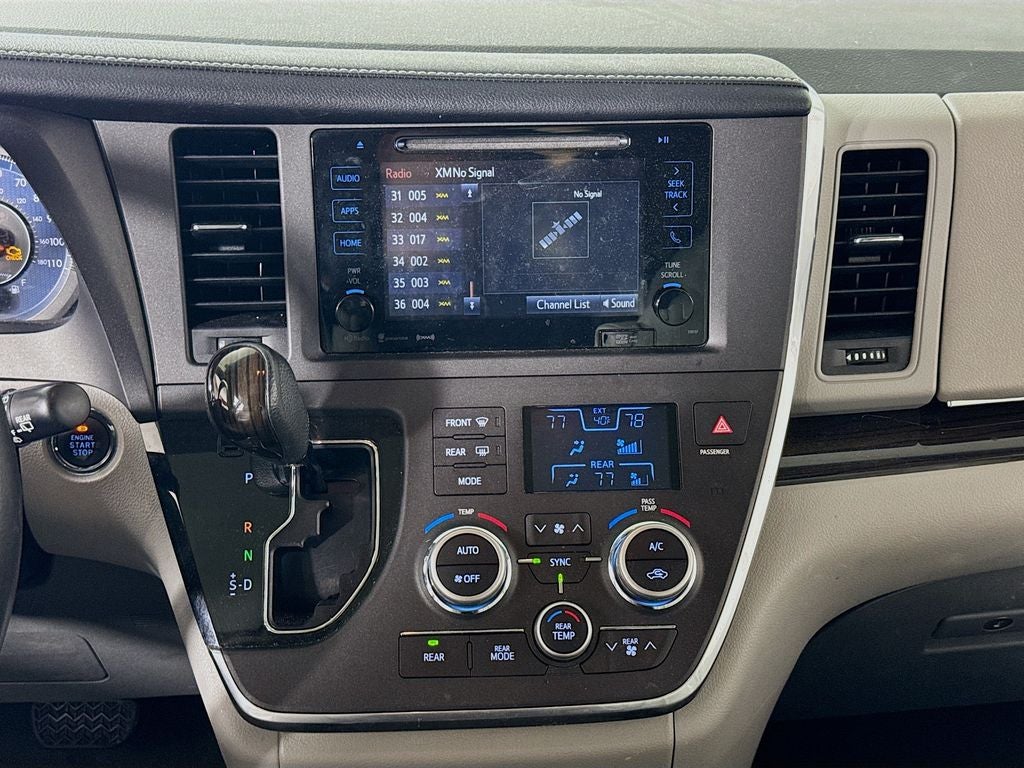 2017 Toyota Sienna XLE Premium 7 Passenger