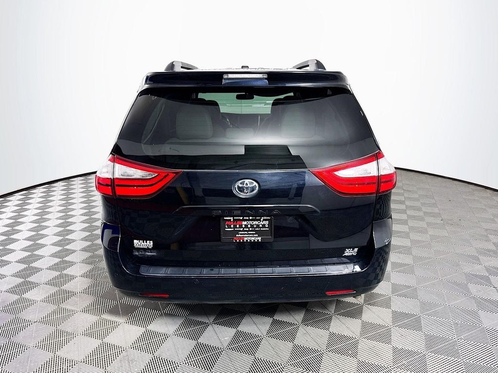 2017 Toyota Sienna XLE Premium 7 Passenger