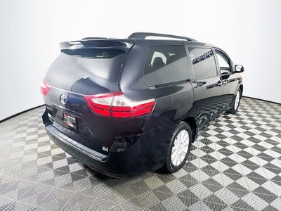 2017 Toyota Sienna XLE Premium 7 Passenger