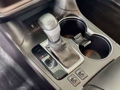 2015 Toyota Highlander XLE V6 AWD Preferred Owner's Portfolio