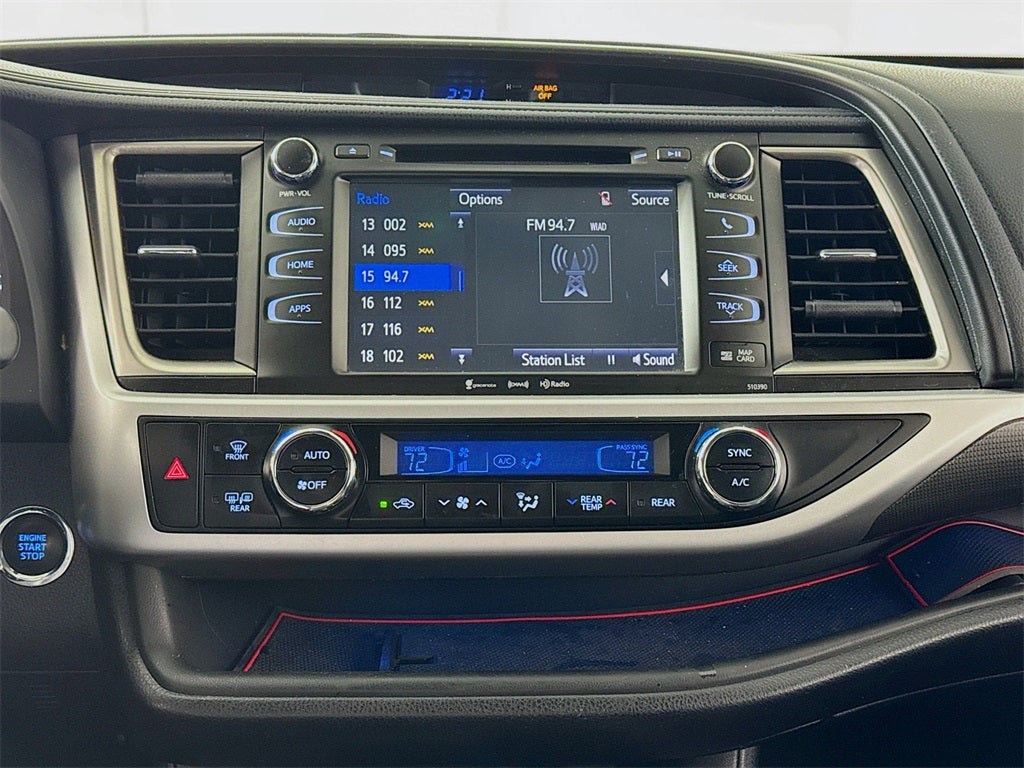 2019 Toyota Highlander SE