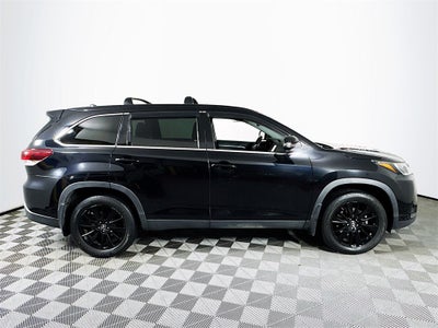2019 Toyota Highlander SE