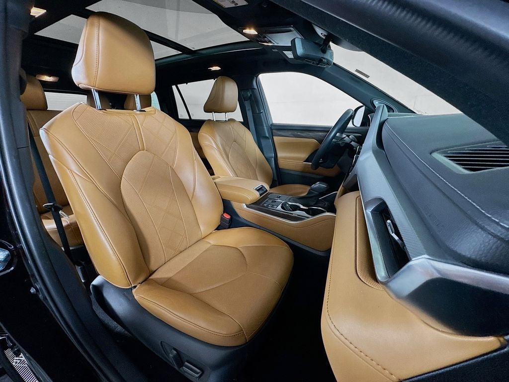 2023 Toyota Highlander Platinum