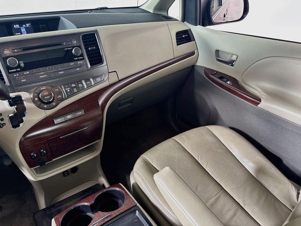 2011 Toyota Sienna XLE