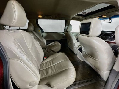 2011 Toyota Sienna XLE