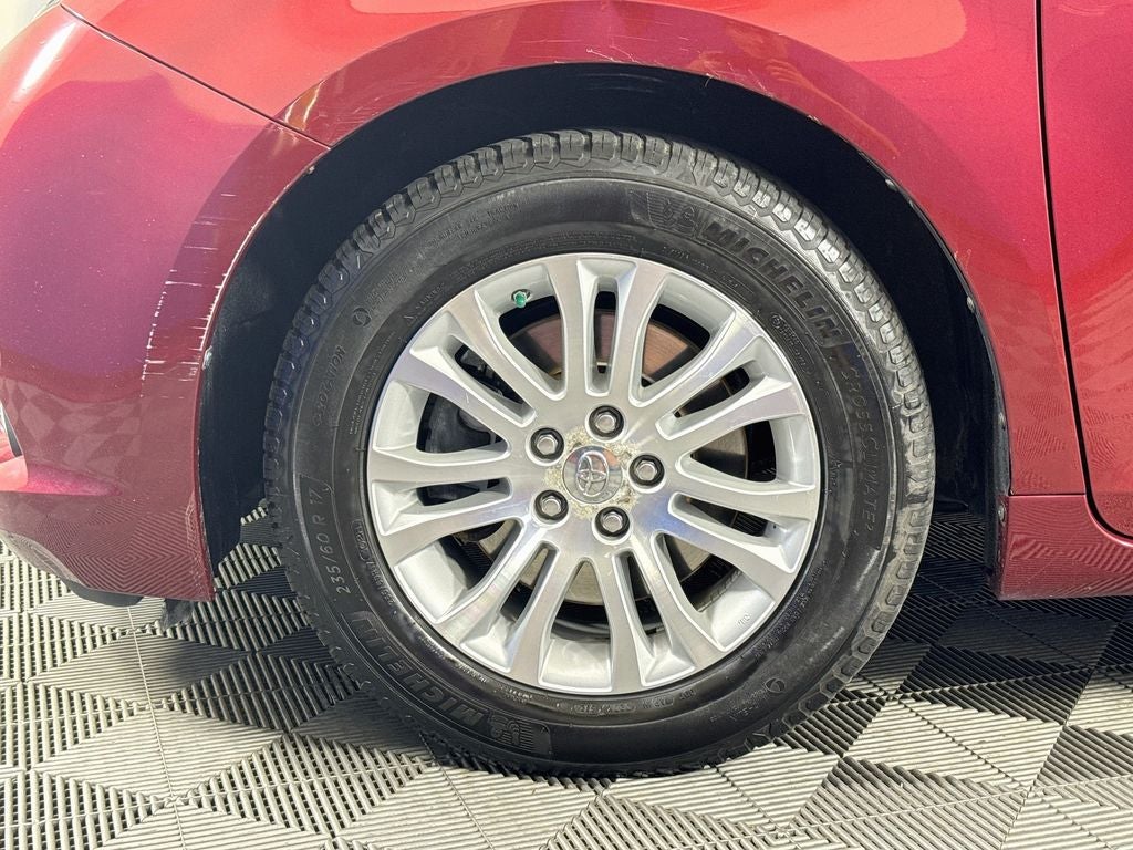 2011 Toyota Sienna XLE