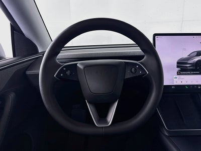 2026 Tesla Model Y Long Range AWD-Electric Dual Motor's