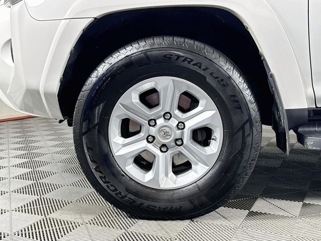 2020 Toyota 4Runner SR5 4WD