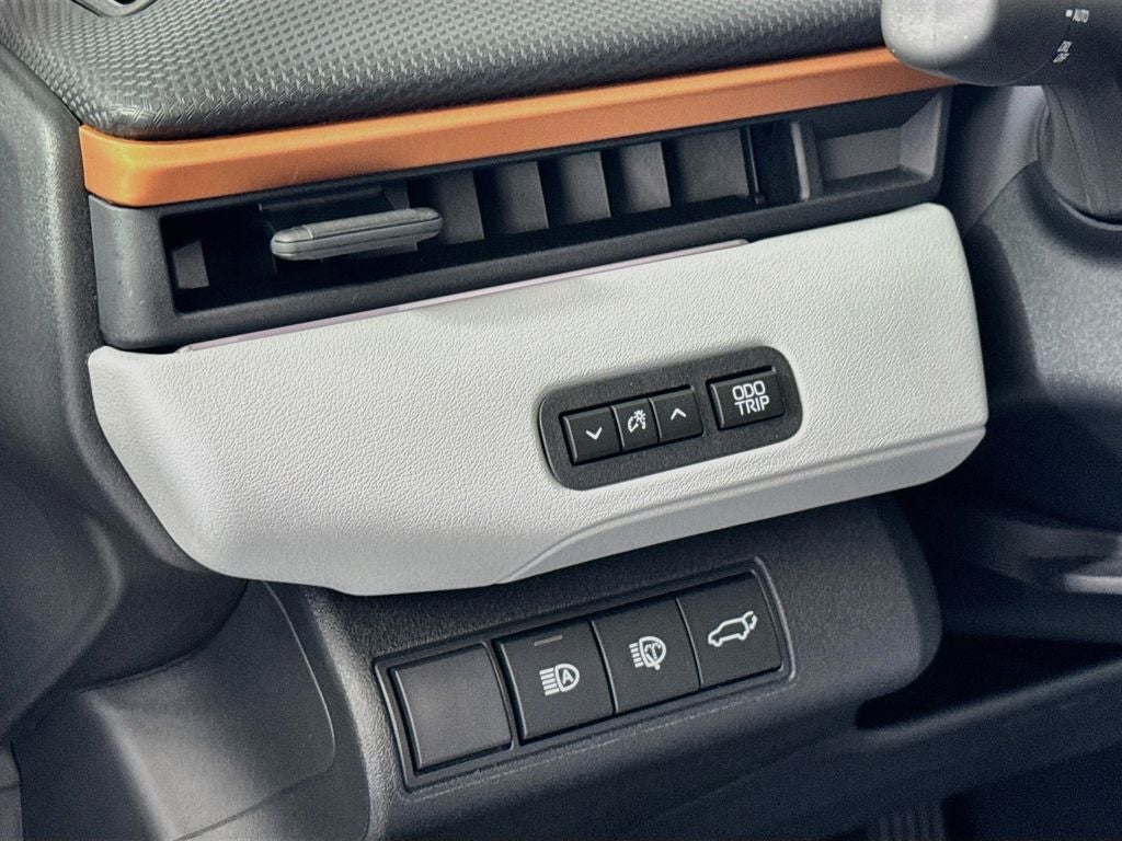 2026 Subaru Uncharted Sport