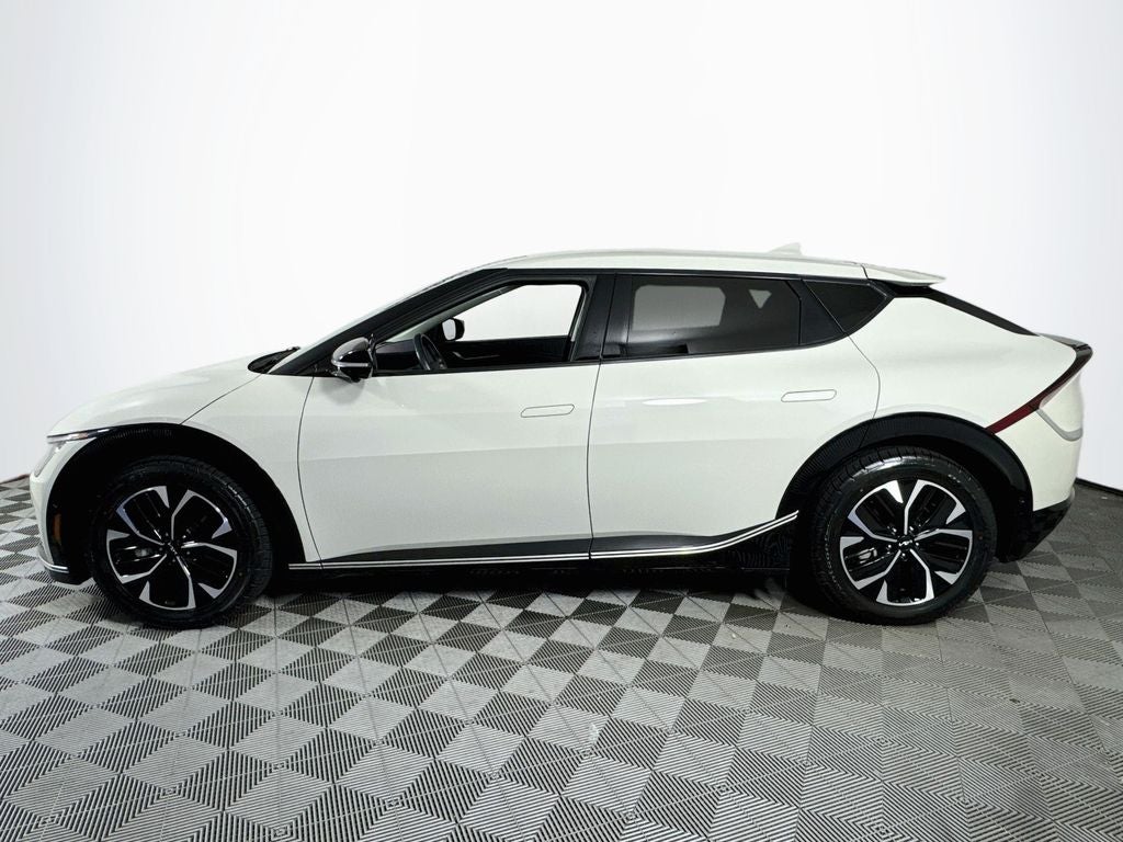 2023 Kia EV6 Wind