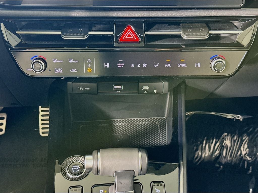 2025 Kia Niro SX Touring
