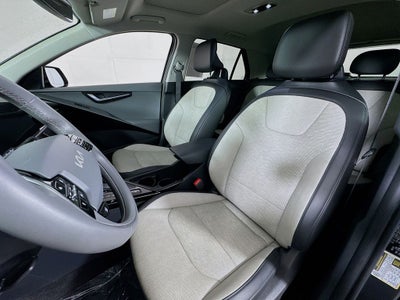2025 Kia Niro SX Touring