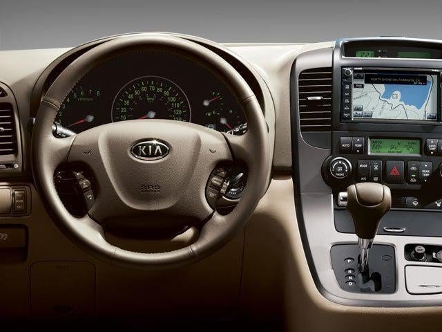 2010 Kia Sedona LX