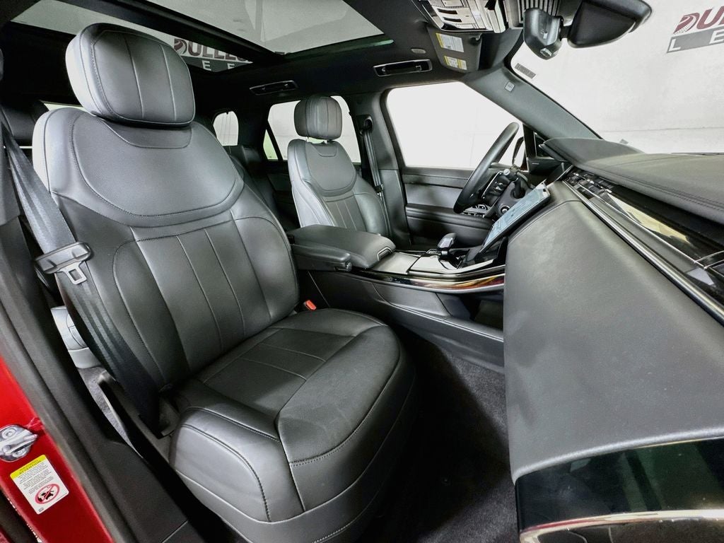 2025 Land Rover Range Rover Sport SE
