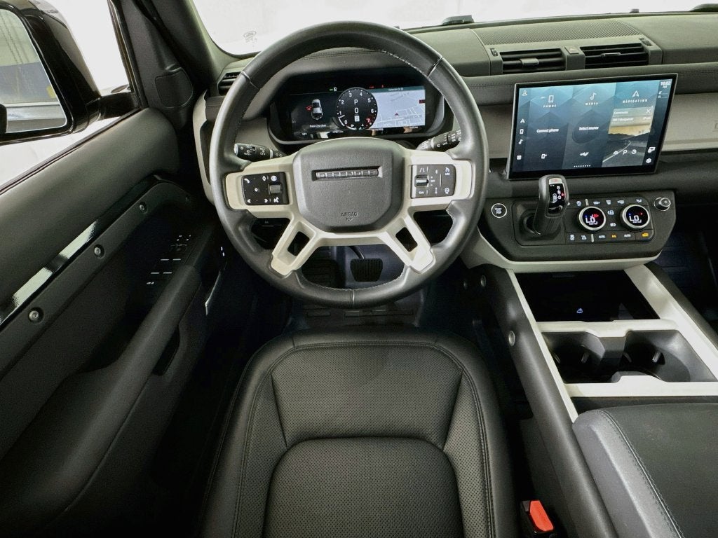 2025 Land Rover Defender S P300