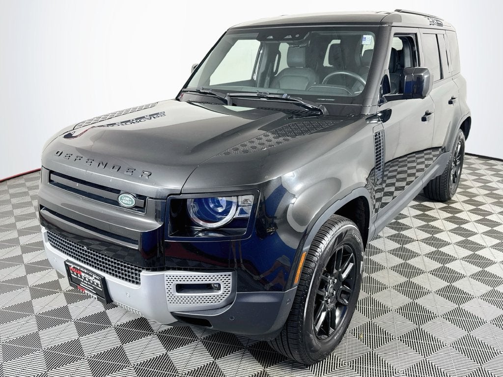 2025 Land Rover Defender S P300