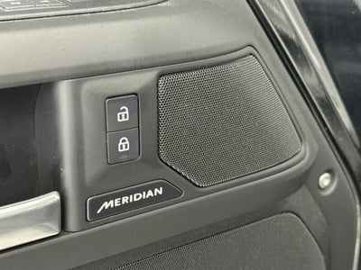 2025 Land Rover Defender 110 P300