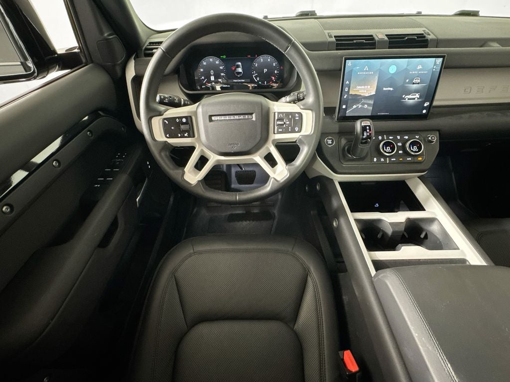 2025 Land Rover Defender 110 P300