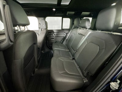 2025 Land Rover Defender 110 P300
