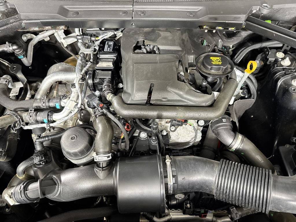 2025 Land Rover Defender 110 P300