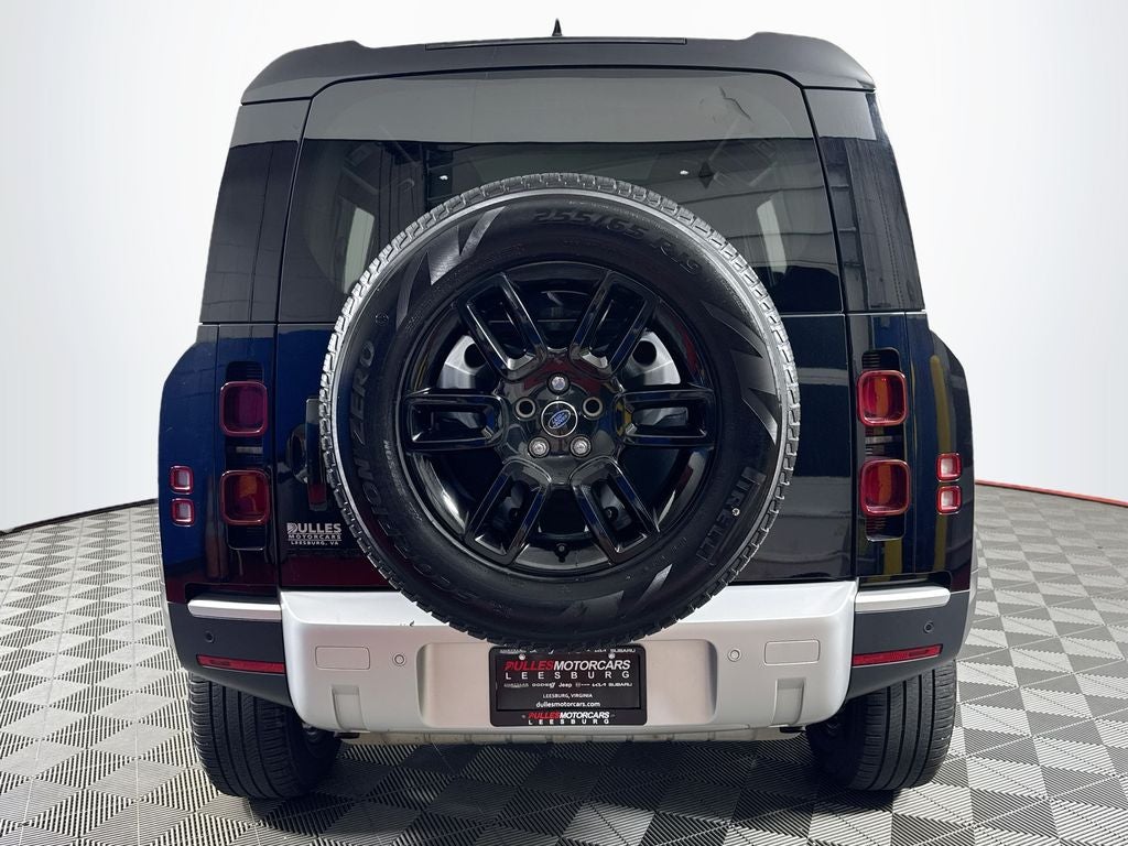 2025 Land Rover Defender 110 P300