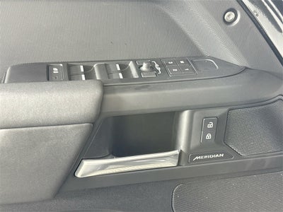 2025 Land Rover Defender S