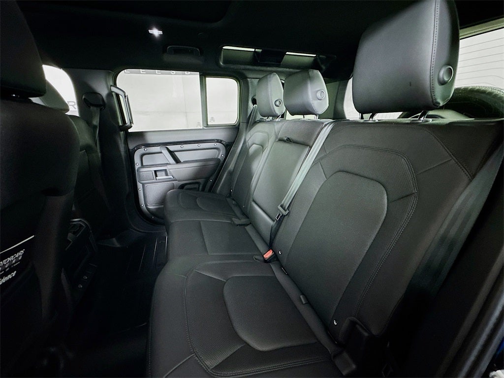 2025 Land Rover Defender S