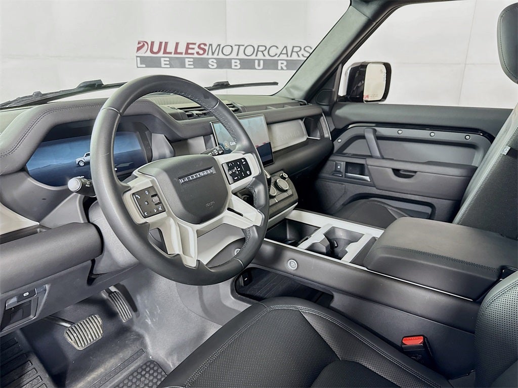 2025 Land Rover Defender S