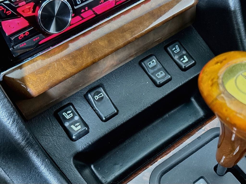 1989 Mercedes-Benz 500-Class 560 SEC