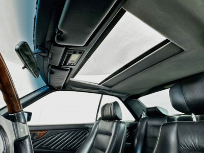 1989 Mercedes-Benz 500-Class 560 SEC